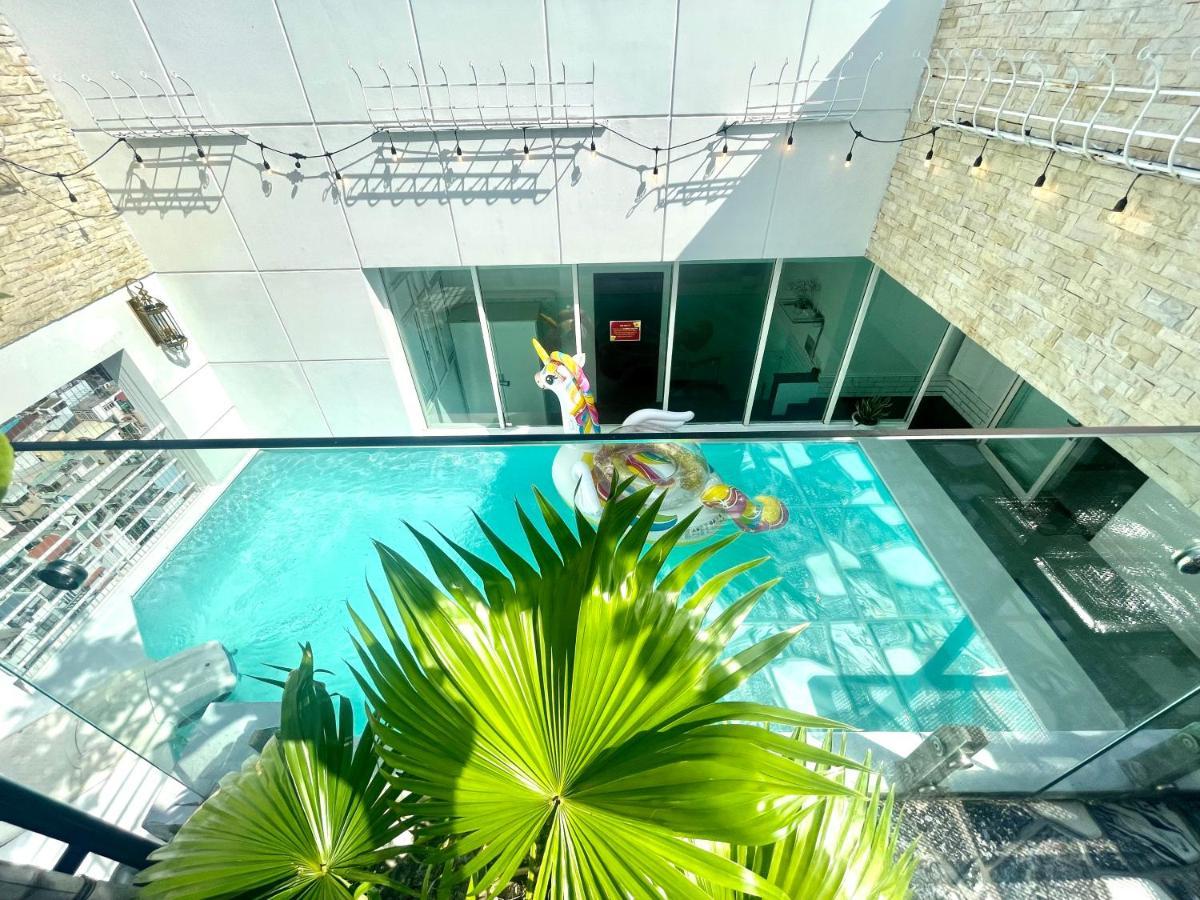 White Penthouse-Rooftop Pool Private -Central City Apartment Ho Chi Minh City Exterior photo