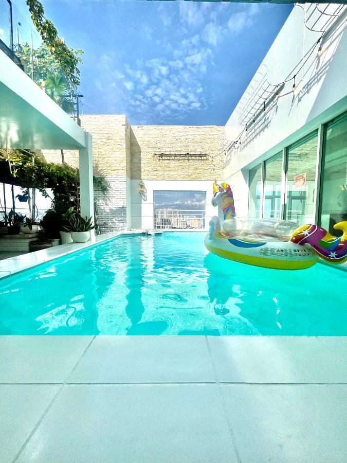 White Penthouse-Rooftop Pool Private -Central City Apartment Ho Chi Minh City Exterior photo